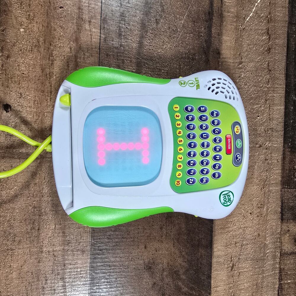 Leap Frog Scribble and Write Alphabet  Electronic Tablet Preschool